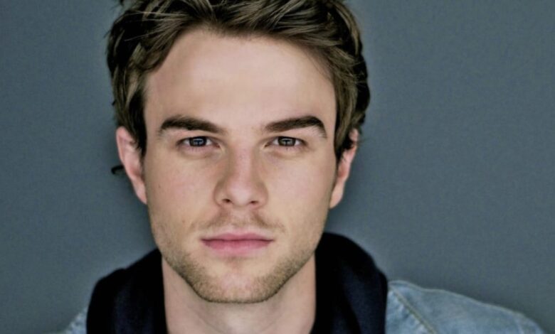 Nathaniel Buzolic